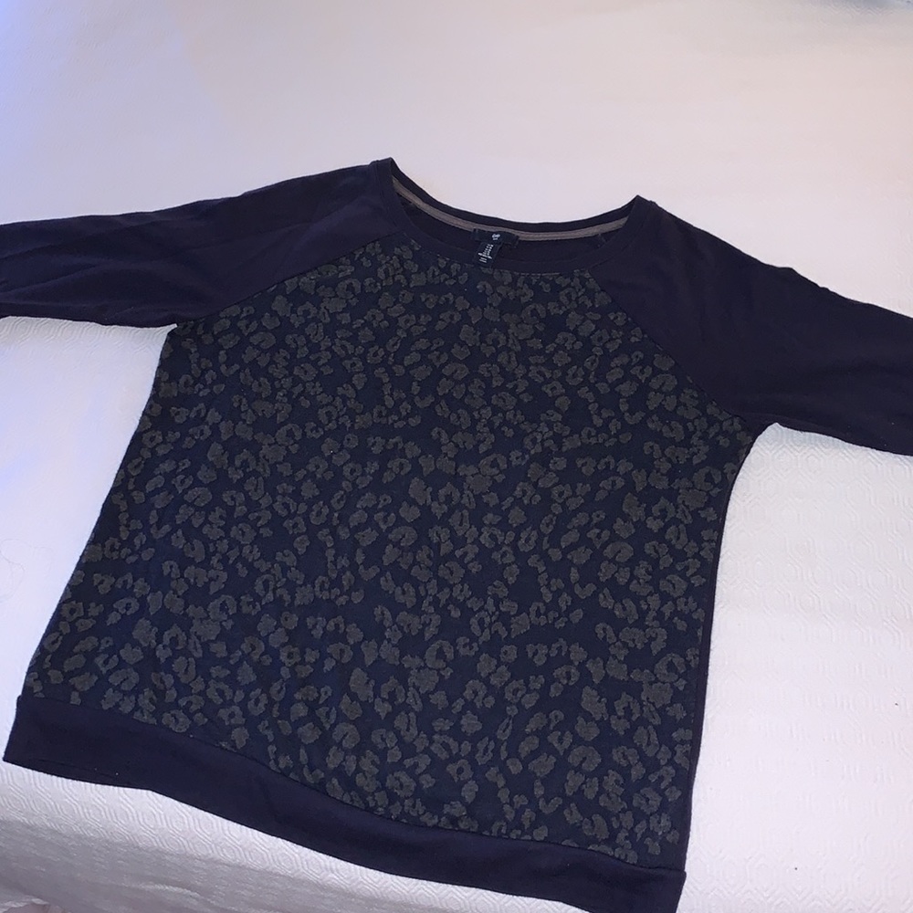 Gap Animal Print Shirt - Picture 13 of 14